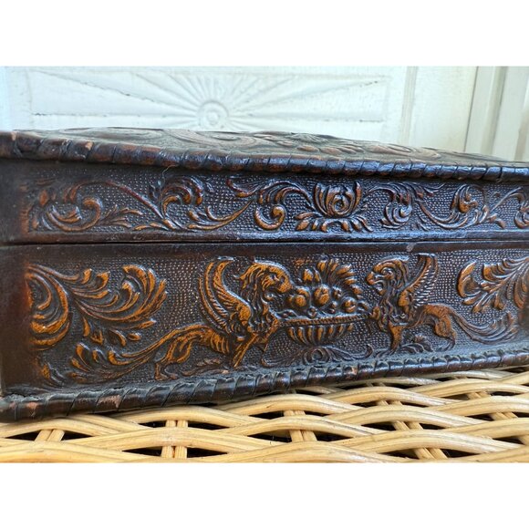 Vintage 60's Spanish Don Quixote Tooled Leather Cigarette Box - Picture 9 of 16